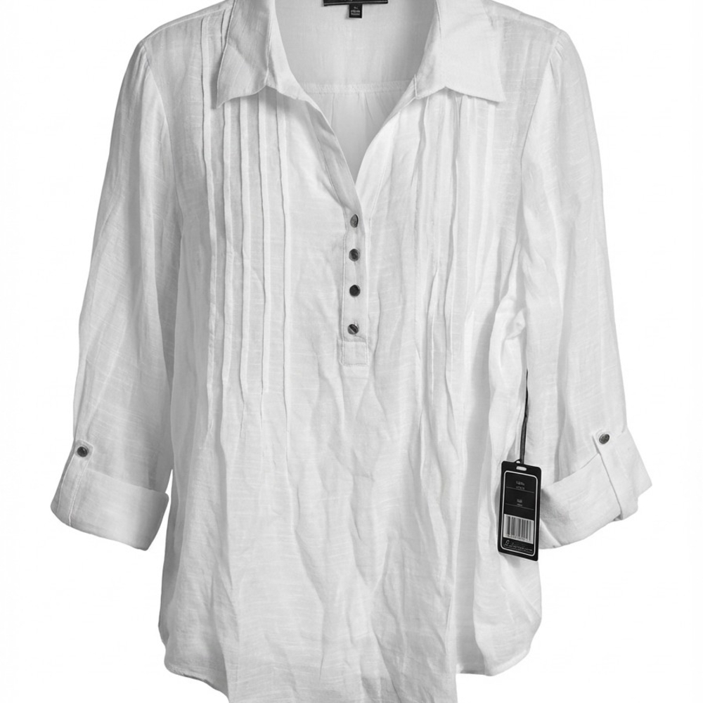 NWT- Chic White Pleated Blouse - Picture 2 of 3
